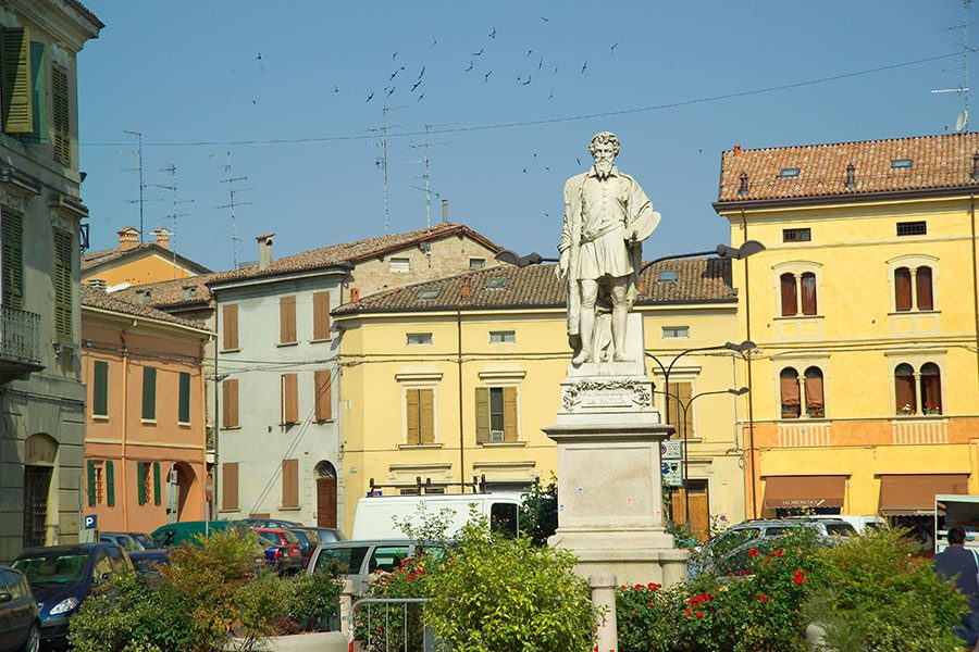 Monumento al Correggio